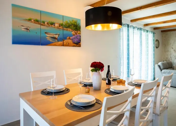 Sara Villa Linardići