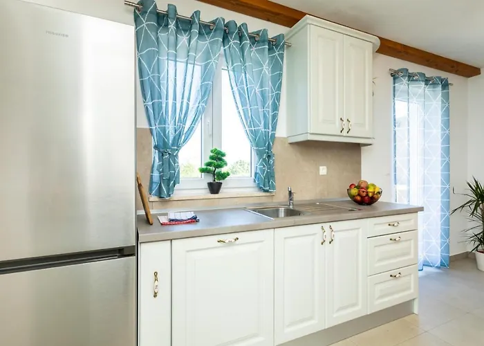 Villa Sara Linardići