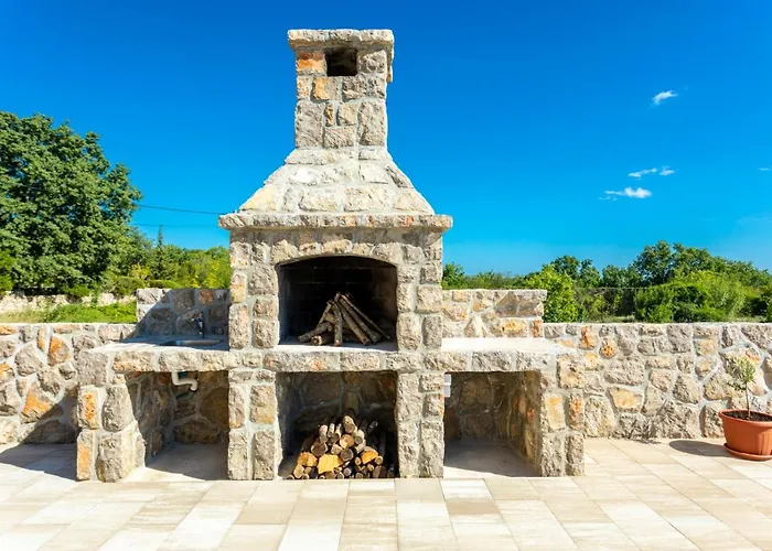 Villa Sara Linardići